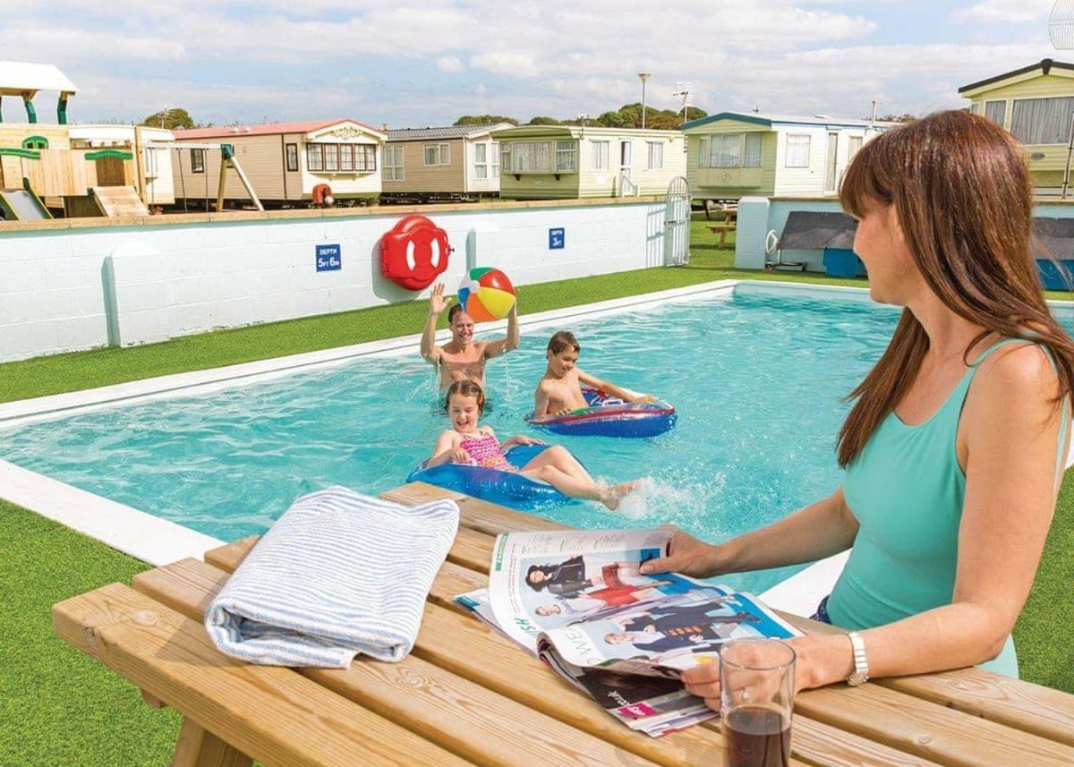 White Tower Holiday Park Llandwrog Εξωτερικό φωτογραφία