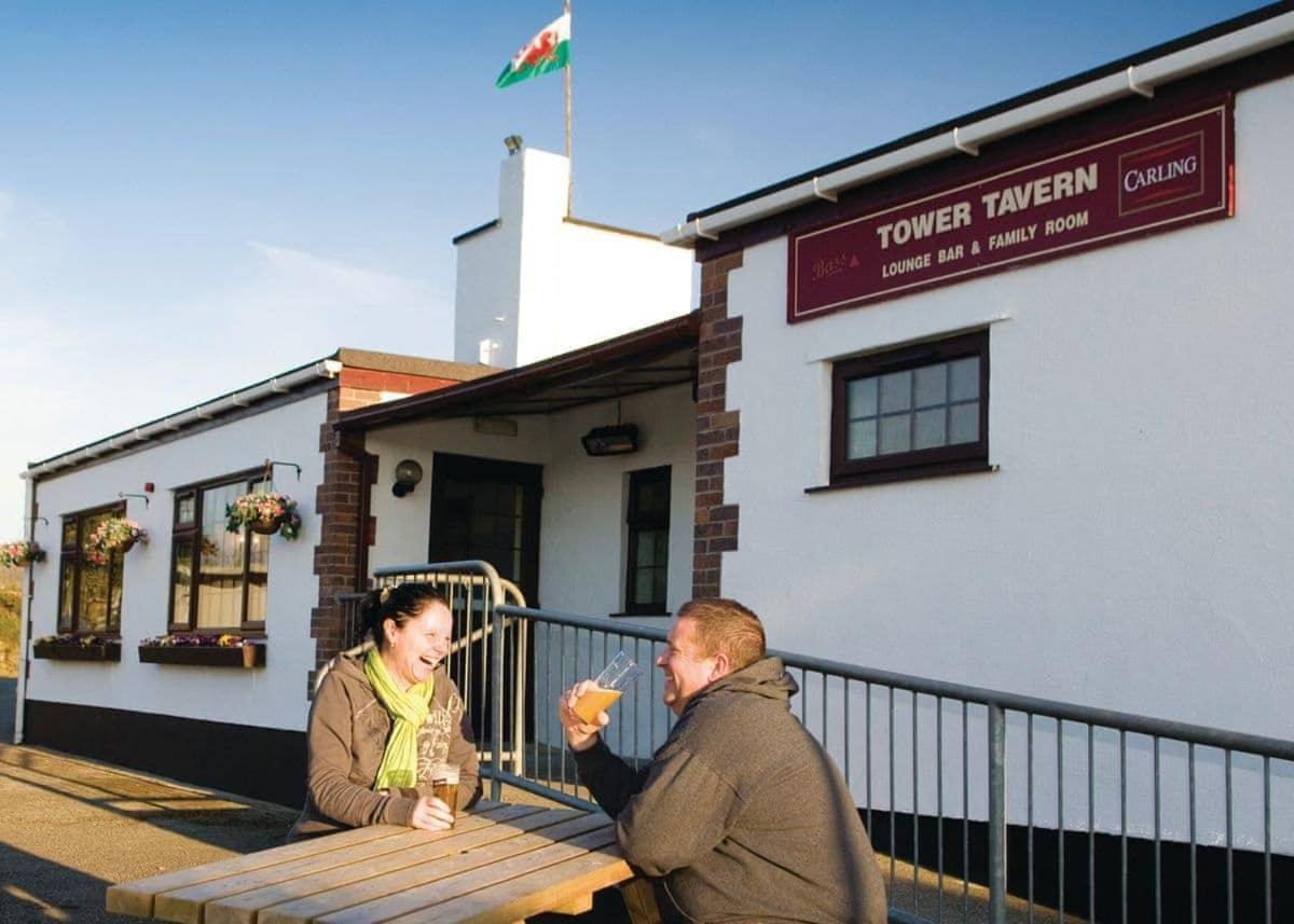 White Tower Holiday Park Llandwrog Εξωτερικό φωτογραφία