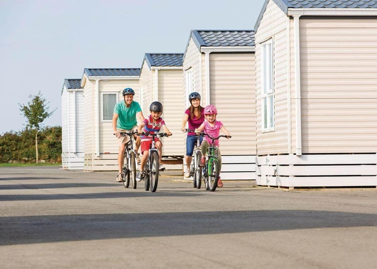 White Tower Holiday Park Llandwrog Εξωτερικό φωτογραφία