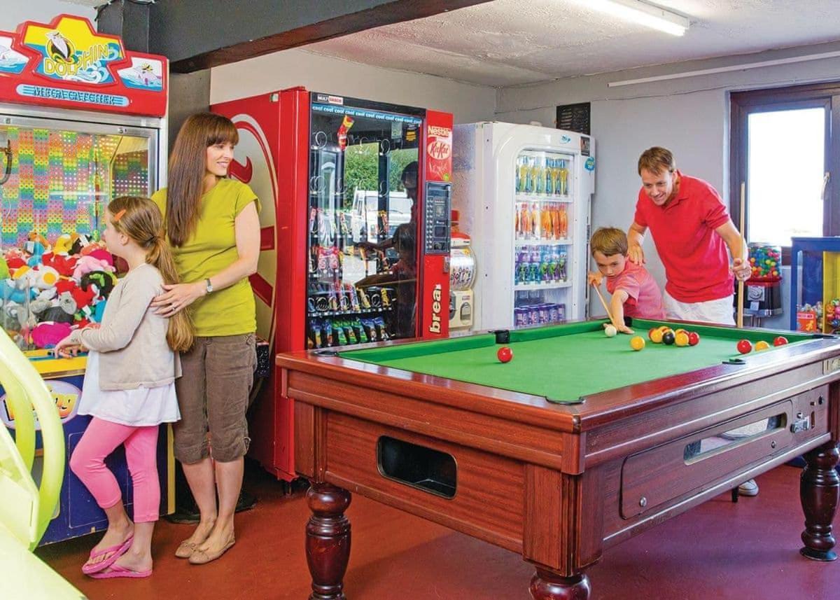 White Tower Holiday Park Llandwrog Εξωτερικό φωτογραφία